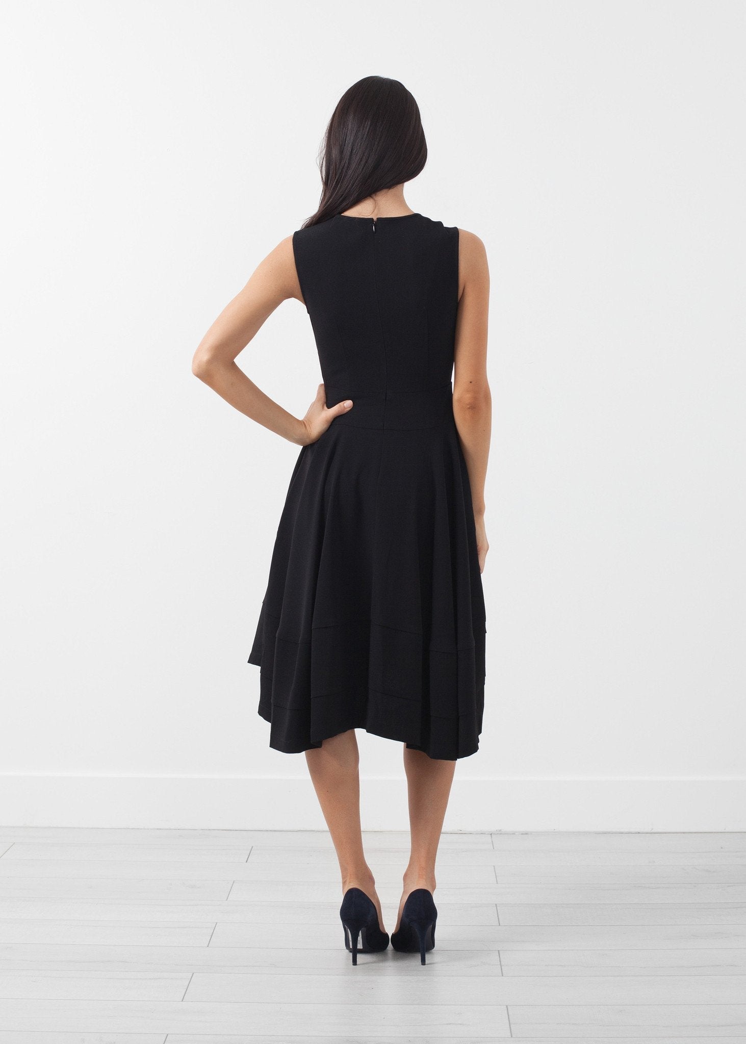 V-Neck Dress – Canvas
